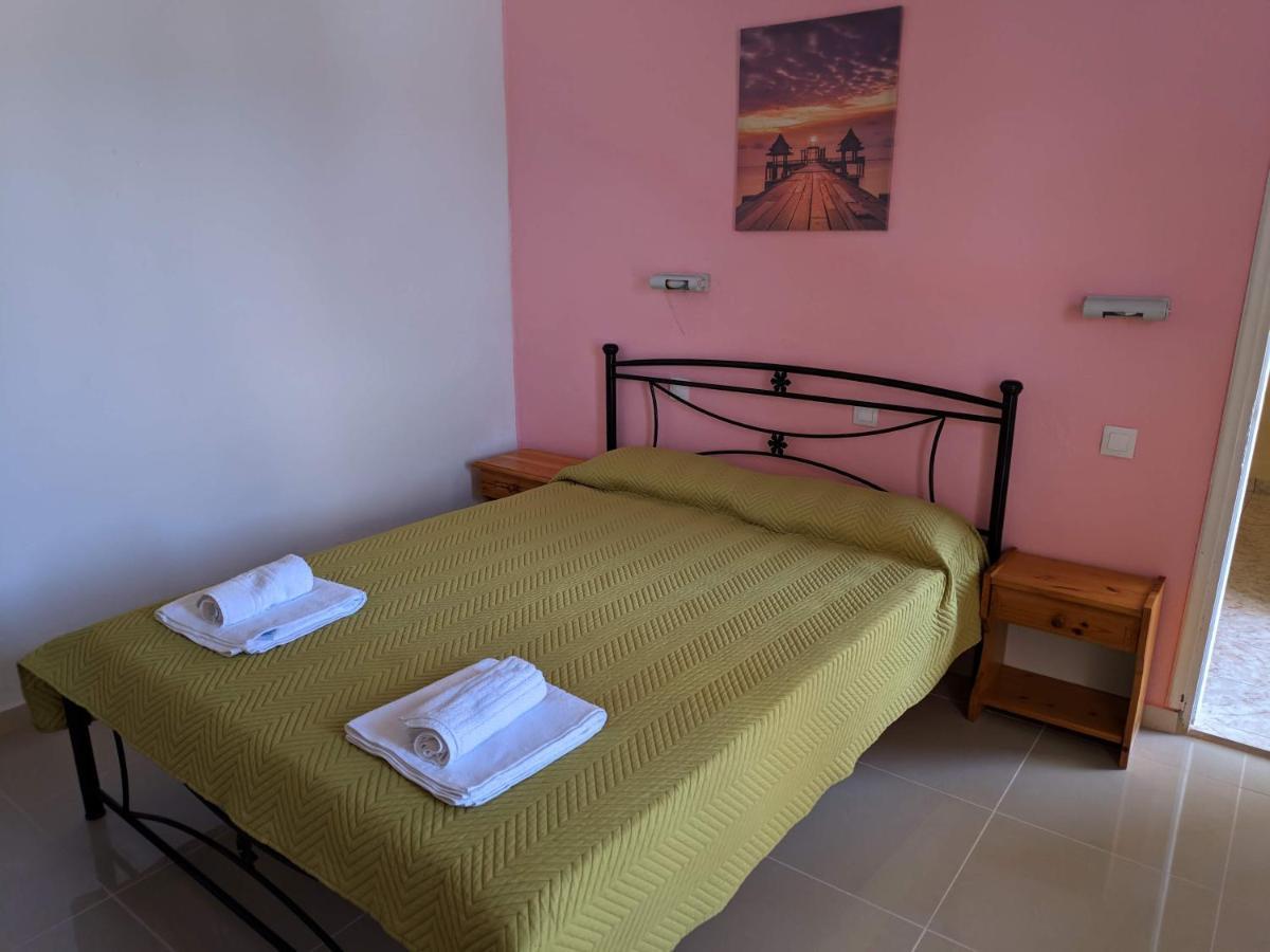 Elena Pool Aparthotel Agios Georgios  Exteriör bild