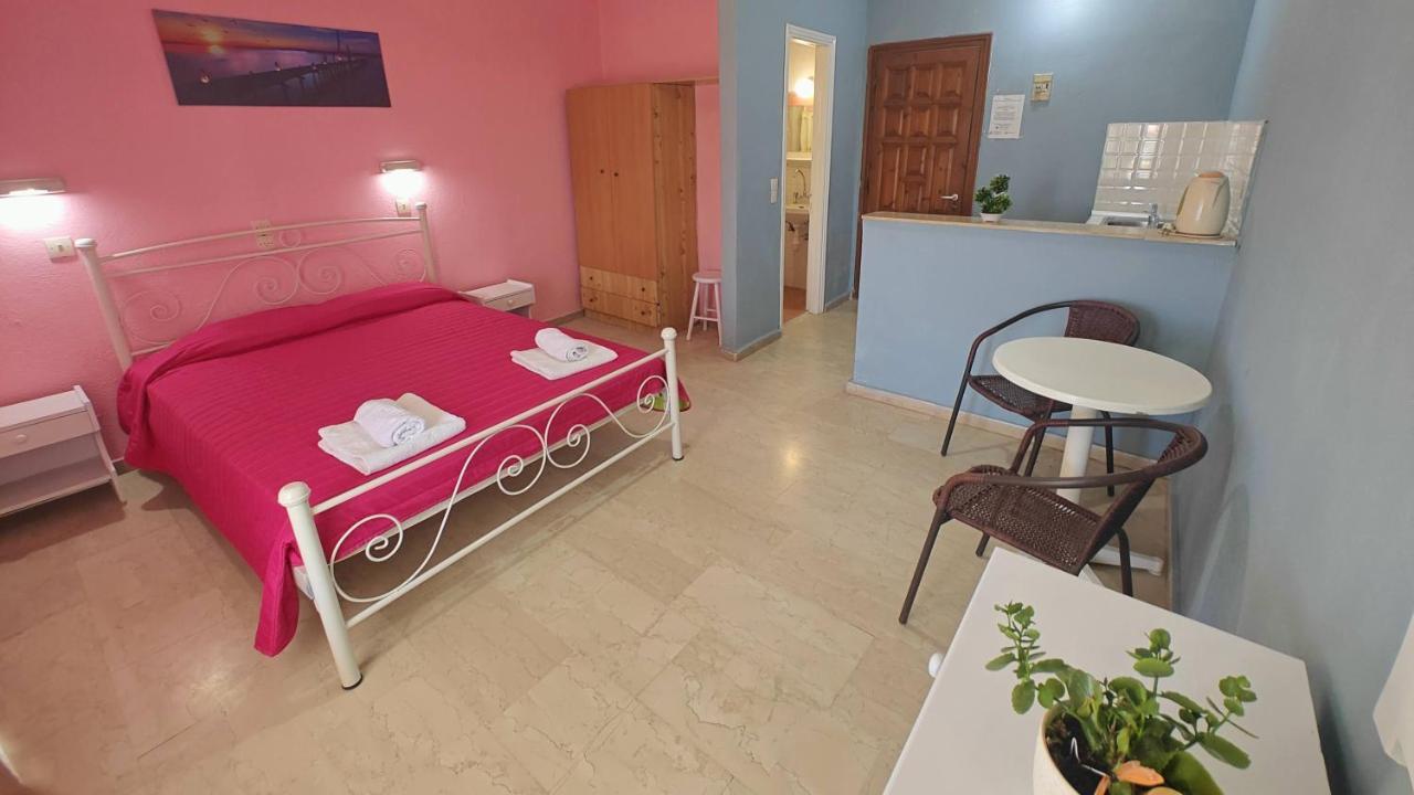 Elena Pool Aparthotel Agios Georgios  Exteriör bild