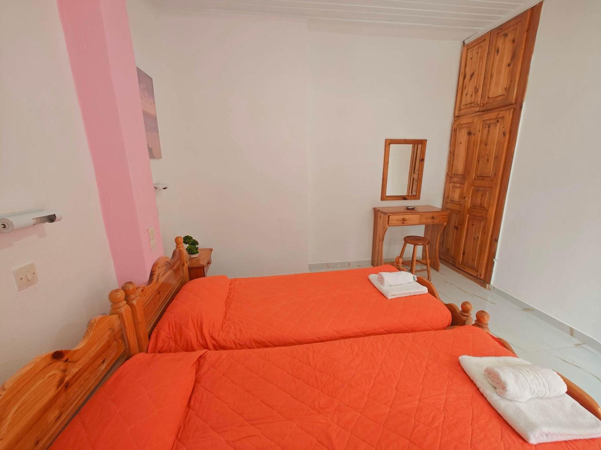 Elena Pool Aparthotel Agios Georgios  Exteriör bild
